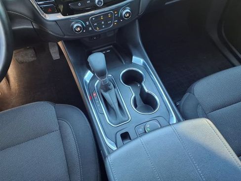 Used 2023 Chevrolet Traverse LT FWD image 10