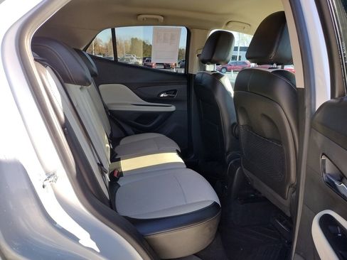 Used 2019 Buick Encore Sport Touring w/ Safety Package image 10