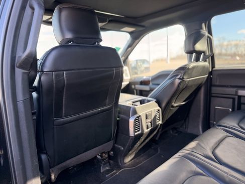 Used 2015 Ford F150 Platinum w/ Equipment Group 701A Luxury image 18