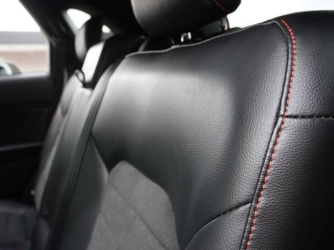 Used 2022 Ford Edge ST-Line image 38