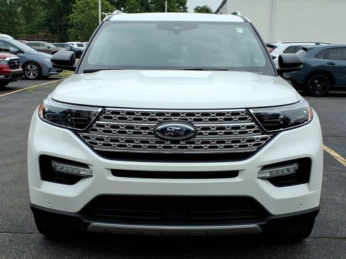 Used 2023 Ford Explorer Limited w/ Limited Technology Package AWD/4WD image 2