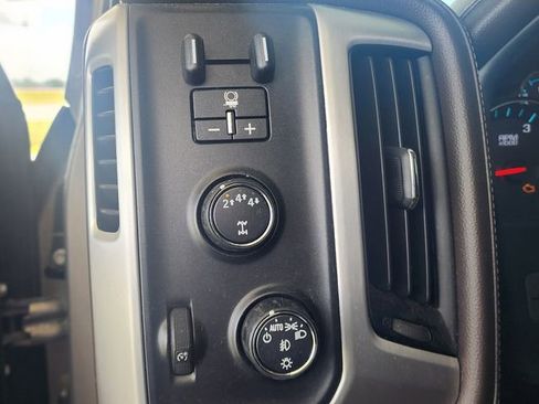 Used 2017 GMC Sierra 2500 SLT w/ Duramax Plus Package AWD/4WD image 21