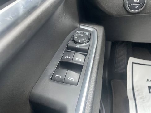 Used 2024 Chevrolet Silverado 1500 LT w/ Convenience Package II image 33