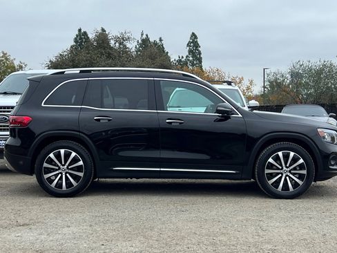 Used 2020 Mercedes-Benz GLB 250 4MATIC image 3