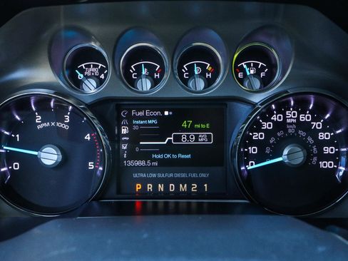 Used 2013 Ford F250 Lariat w/ Lariat Interior Pkg AWD/4WD image 6