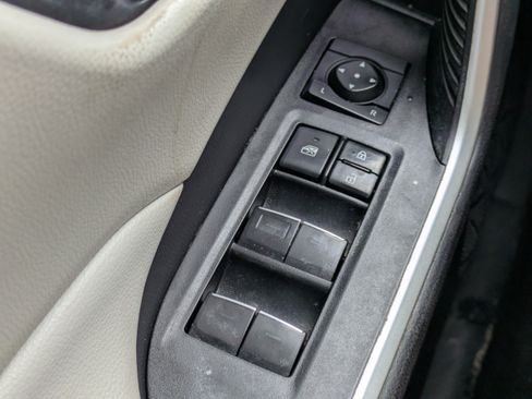 Used 2022 Toyota RAV4 XLE FWD image 20