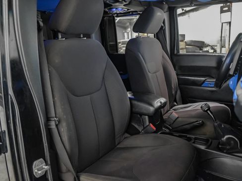 Used 2013 Jeep Wrangler Unlimited Sport AWD/4WD image 30