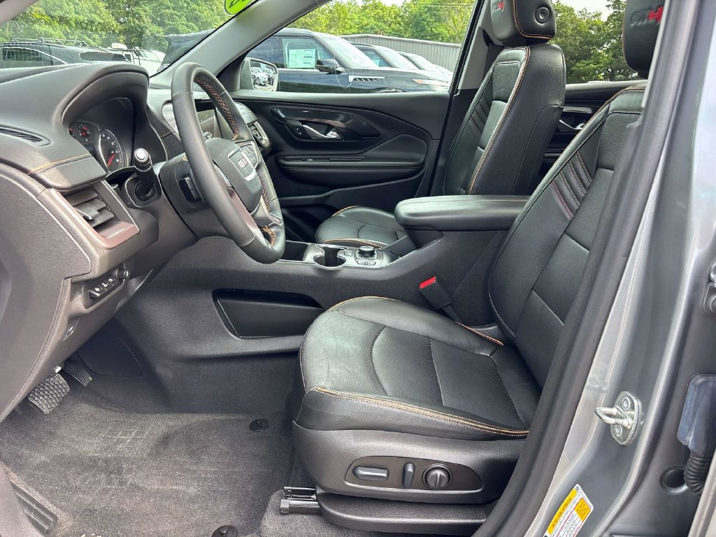 Used 2023 GMC Terrain AT4 w/ Infotainment Package II AWD/4WD image 10