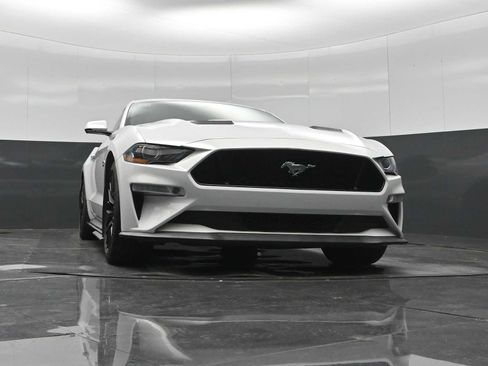 Used 2018 Ford Mustang GT Premium w/ GT Performance Package RWD image 48