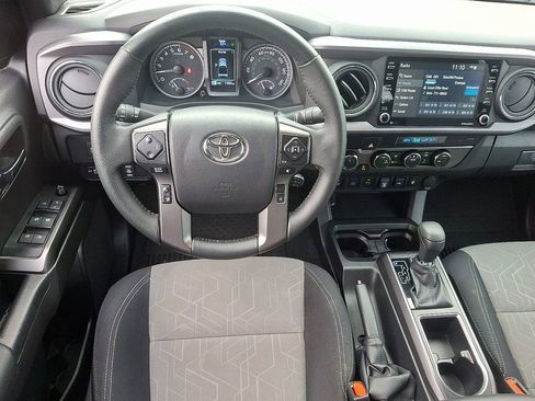 Used 2023 Toyota Tacoma TRD Sport w/ Technology Package image 11
