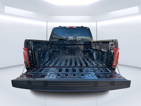 Used 2024 Ford F150 XLT image 12