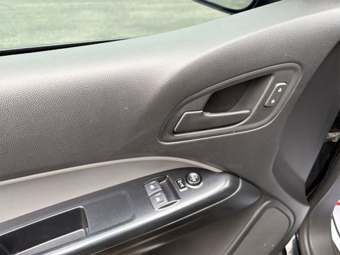 Used 2020 Chevrolet Colorado W/T w/ Custom Special Edition image 20