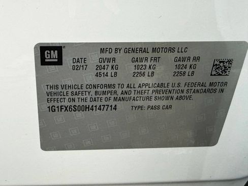 Used 2017 Chevrolet Bolt Premier w/ Driver Confidence II Package FWD image 36