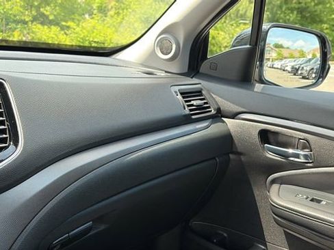 Used 2023 Honda Ridgeline RTL-E image 22