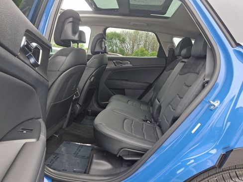 Certified 2026 Kia Sportage SX AWD/4WD image 10