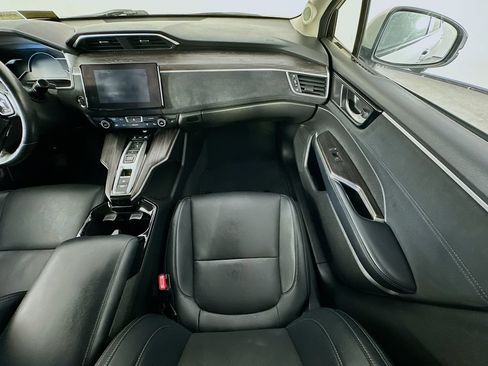Used 2018 Honda Clarity Touring image 11