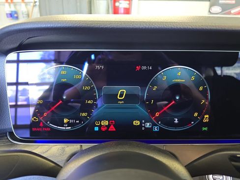 Used 2022 Mercedes-Benz E 350 Sedan image 22