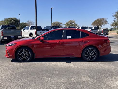 New 2026 Toyota Camry Hybrid image 8