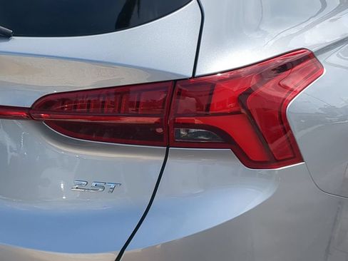 Used 2022 Hyundai Santa Fe Limited FWD image 8