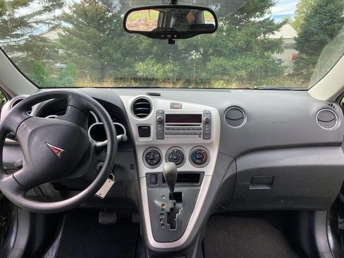 Used 2009 Pontiac Vibe w/ Preferred Package image 7