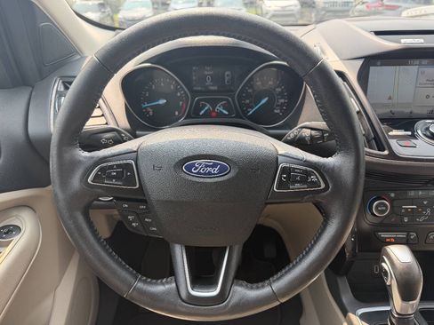 Used 2018 Ford Escape Titanium AWD/4WD image 16