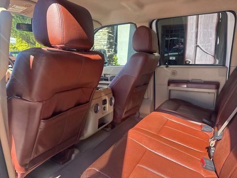Used 2012 Ford F250 King Ranch w/ King Ranch w/Chrome Pkg image 12