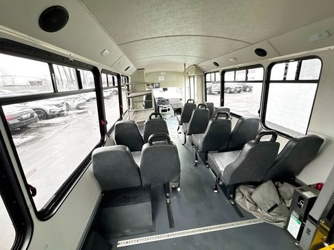 Used 2017 Ford E-450 and Econoline 450 Super Duty w/ Shuttle Bus Prep Package image 23