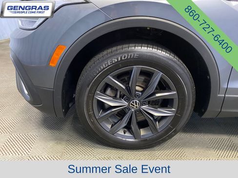 Used 2022 Volkswagen Tiguan SE AWD/4WD image 50