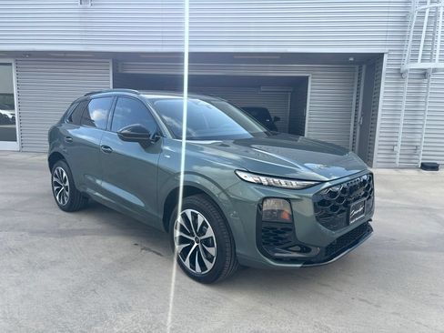 New 2026 Audi Q3 quattro 2.0T AWD/4WD image 3