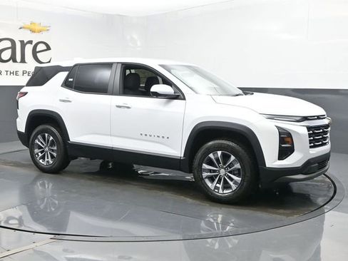 New 2026 Chevrolet Equinox LT w/ Safety and Technology Package image 6