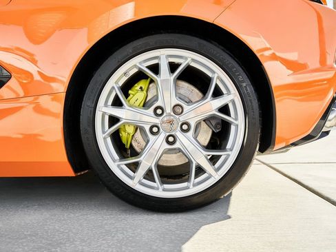 Used 2022 Chevrolet Corvette Stingray w/ Z51 Performance Package image 11