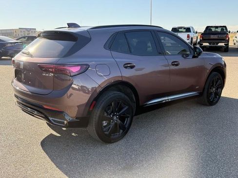 Certified 2024 Buick Envision Sport Touring image 8