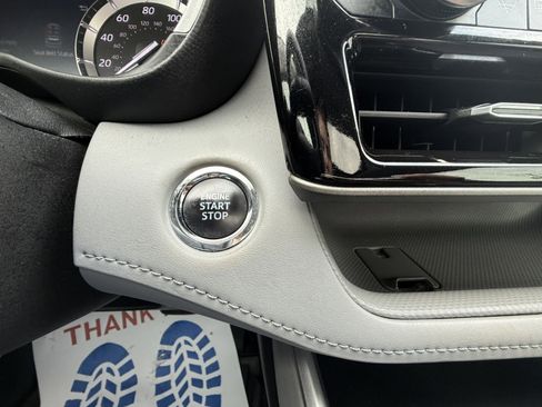 Used 2022 Toyota Highlander XLE image 24