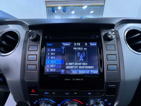 Used 2015 Toyota Tundra SR5 AWD/4WD image 26