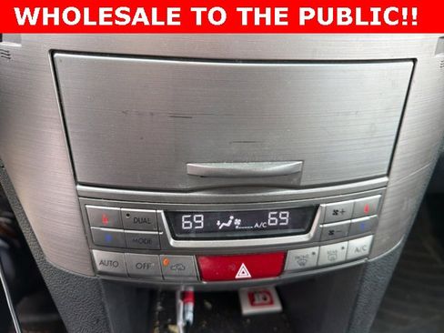 Used 2013 Subaru Outback 2.5i Limited w/ Moonroof Pkg image 16