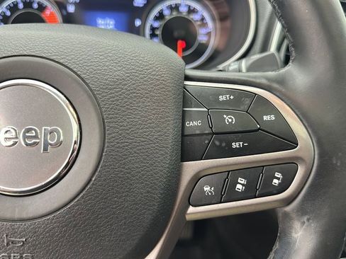 Used 2021 Jeep Cherokee Limited AWD/4WD image 20