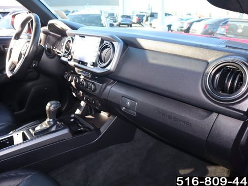 Used 2021 Toyota Tacoma TRD Off-Road image 26