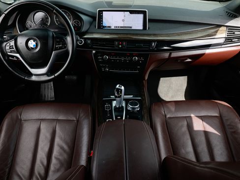 Used 2017 BMW X5 xDrive40e image 2