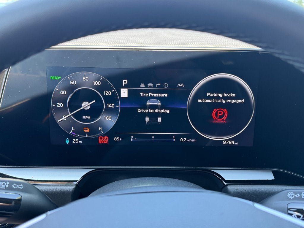 Used 2025 Kia Niro Wind FWD image 15