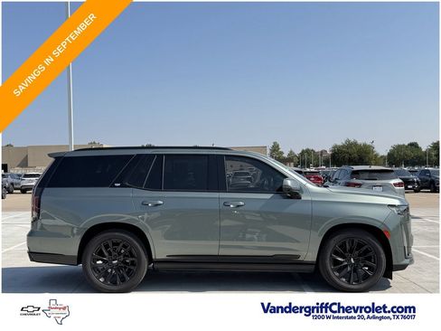 Used 2024 Cadillac Escalade Sport Platinum w/ LPO, ONYX Package AWD/4WD image 3