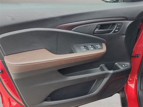 Used 2024 Honda Passport EX-L image 14