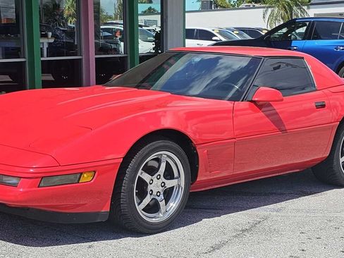 Used 1996 Chevrolet Corvette Convertible RWD image 1