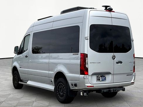 Used 2022 Mercedes-Benz Sprinter 2500 image 4