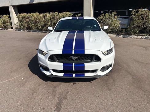 Used 2017 Ford Mustang GT Premium RWD image 3