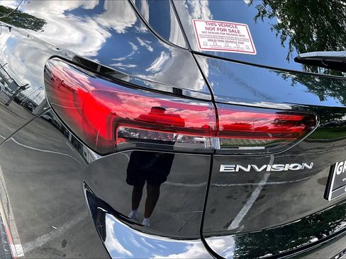 Used 2022 Buick Envision Essence w/ Sport Touring Package FWD image 27