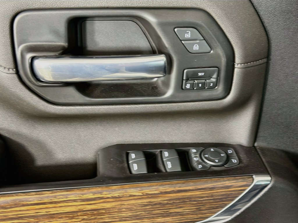 Used 2022 Chevrolet Silverado 3500 High Country w/ Z71 Off-Road Package AWD/4WD image 18