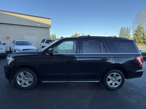 Used 2020 Ford Expedition XLT w/ Equipment Group 202A image 2
