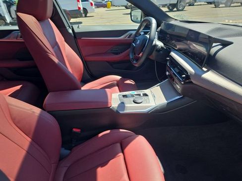 Used 2025 BMW i4 xDrive40i w/ Premium Package AWD/4WD image 4