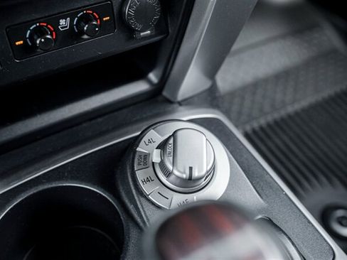 Used 2020 Toyota 4Runner Limited AWD/4WD image 32