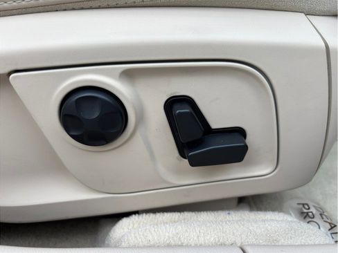 Used 2016 Maserati Ghibli S image 44